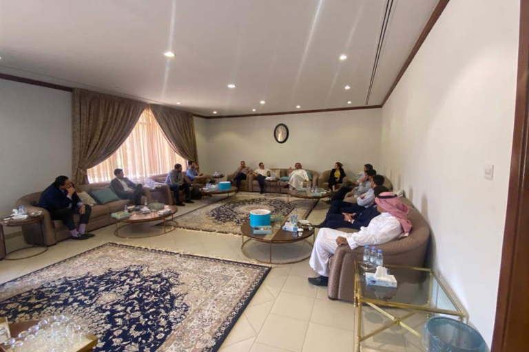 زيارة وفد السفارة الفرنسية إلى مشروع جنوب الرياض للطاقة الشمسية - صورة رقم 1