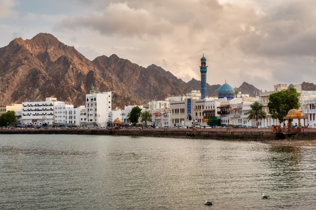 عُمان
